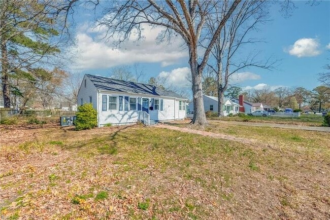 Photo - 621 72nd St