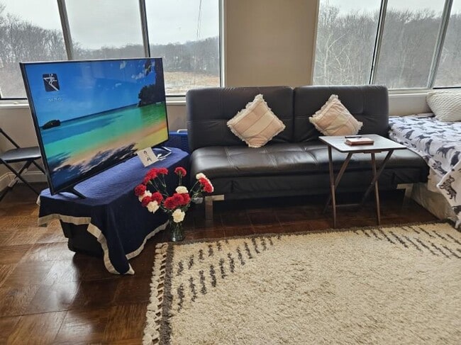 Photo - 6631 Wakefield Dr Unit 613A