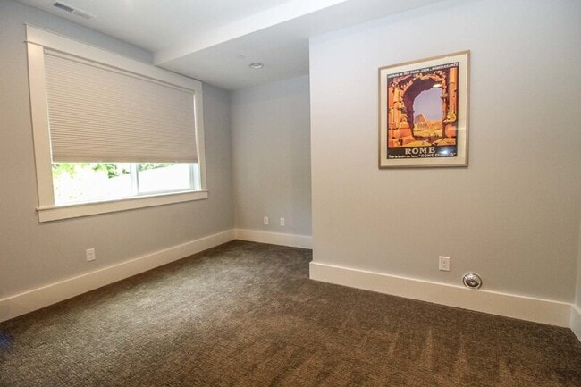 Photo - 1711 106th Pl NE