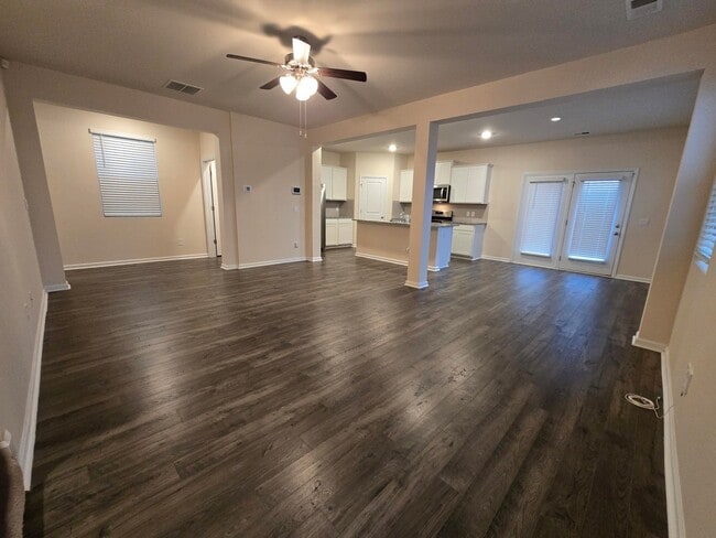 Photo - 4053 Crimson Pass