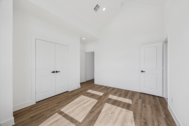 Photo - 3719 Lydia St