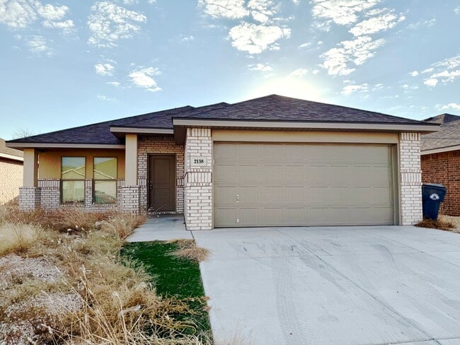 Building Photo - New Beginnings Start At AMRR: 3 BEDROOM 2 BATH IN NORTH LUBBOCK!