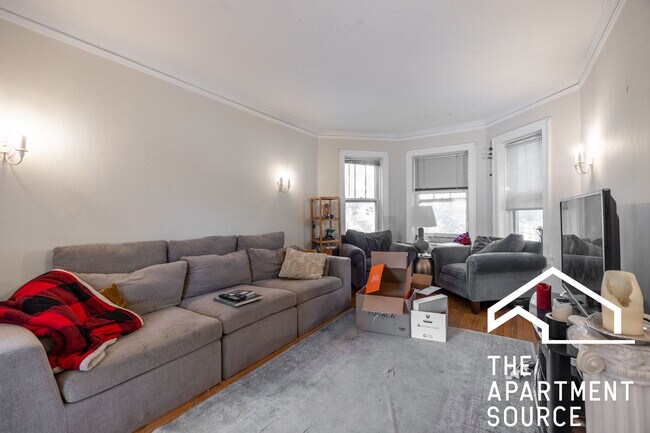 Photo - 3720 N Hoyne Ave Unit 2