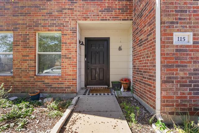 Photo - 115 Palomino Ln