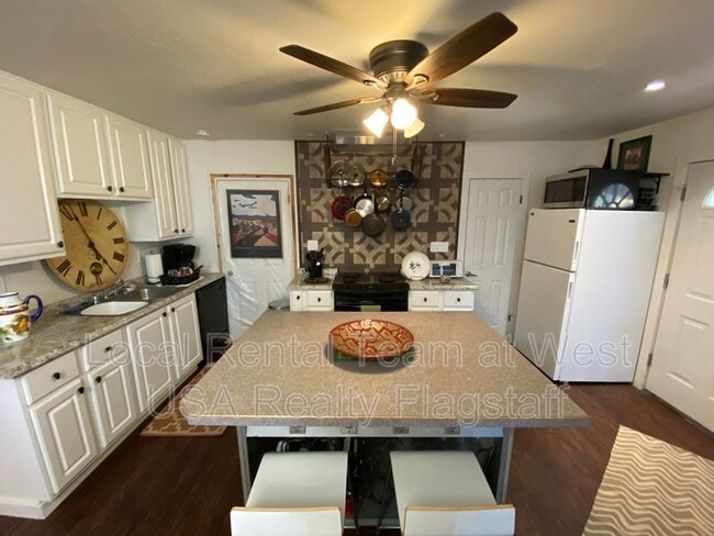 Photo - 705 W Tombstone Ave Unit #2