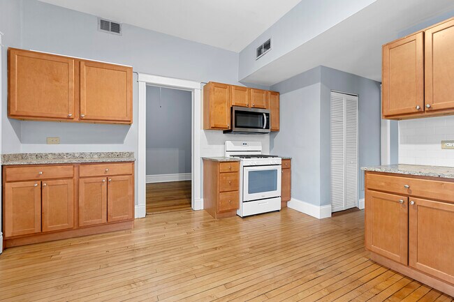 Photo - 1337 W Wrightwood Ave Unidad 3c