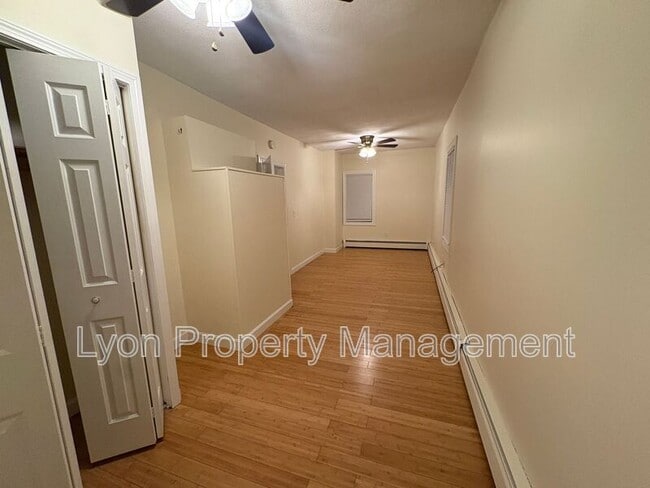 Photo - 2 Proctor Pl Unit 2