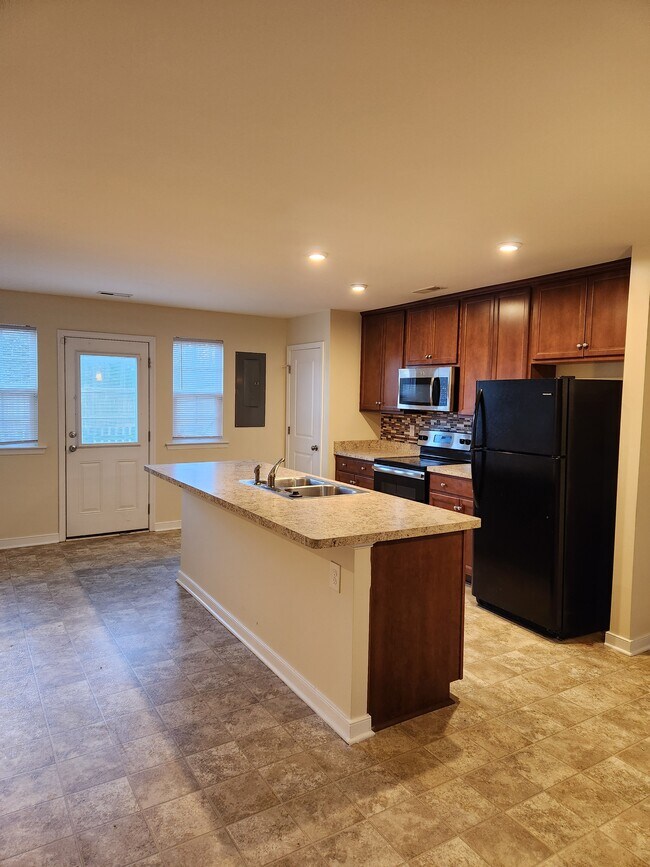 Photo - 1344 Stone Rdg Pk Lp