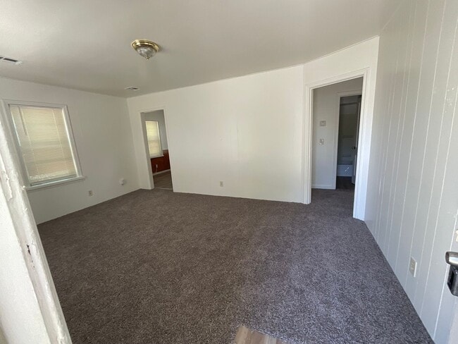 Photo - 3 bed, 1 bath, 1 car garage