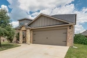 Photo - 1124 Basswood Ln
