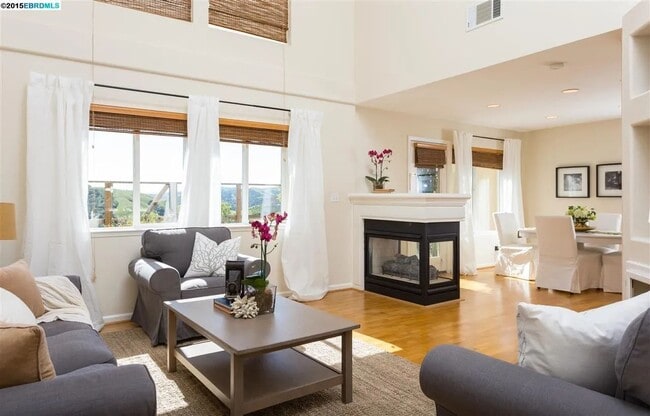 Photo - 20400 Summercrest Dr