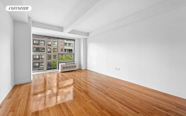 Photo - 181 E 119th St Apartamento