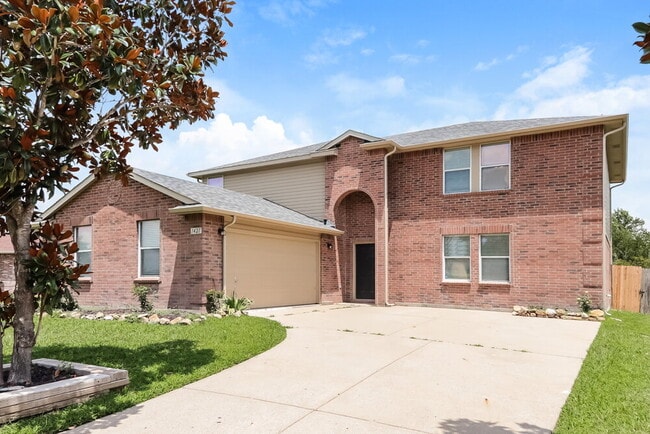 Photo - 1421 Nimitz Way