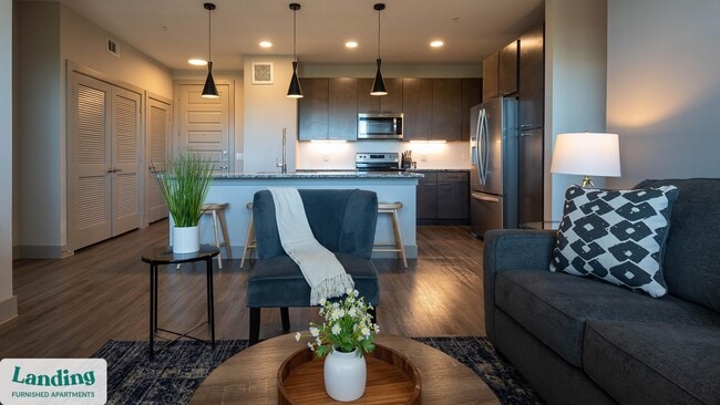 Photo - 6107 E Riverside Dr Unidad 470.305066