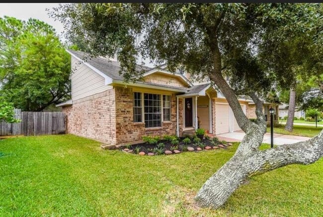 Photo - 3315 S Greenpark Dr