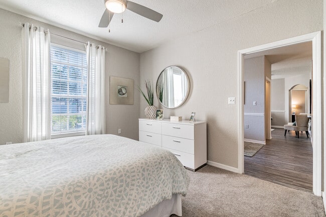 2211 Grand Isle
