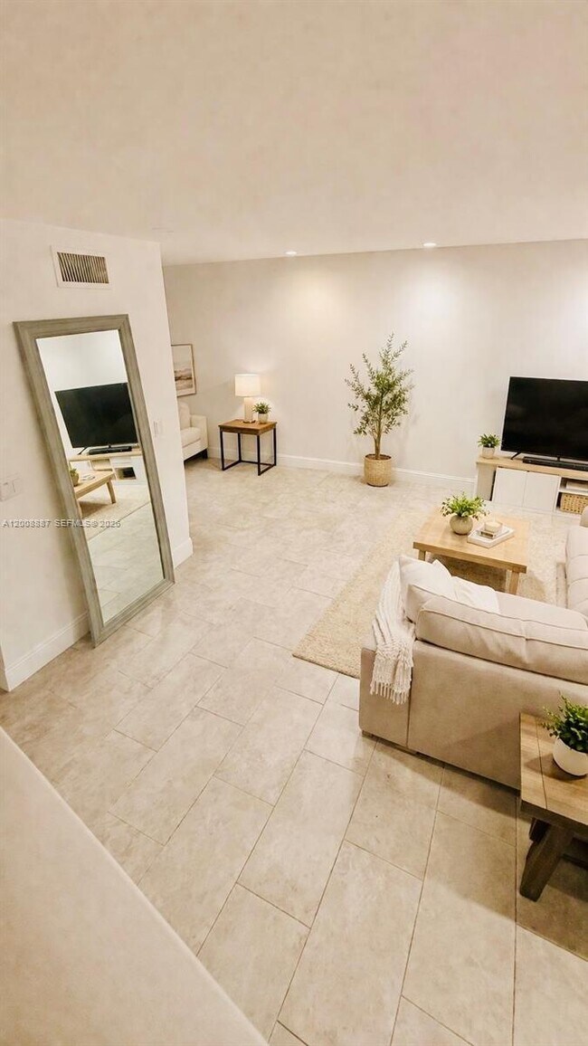 Photo - 2610 N 38th Ave