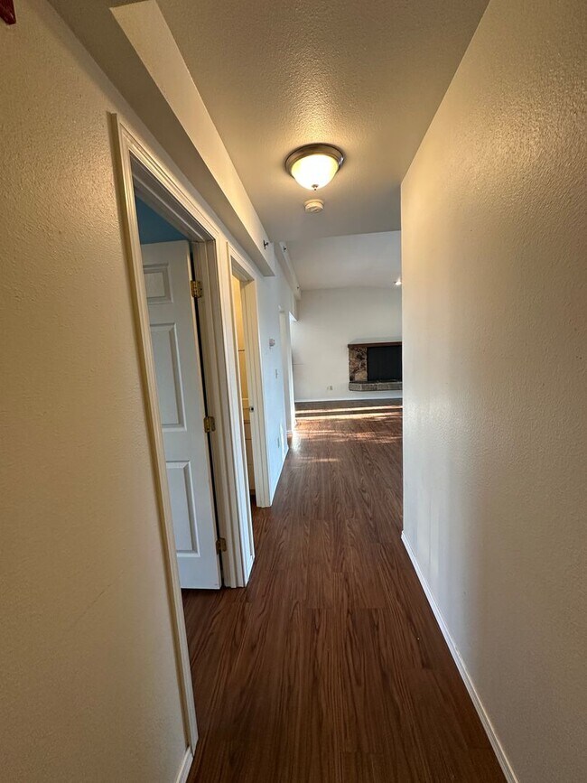 Photo - 1115 Selief Ln Unidad Apartment 1