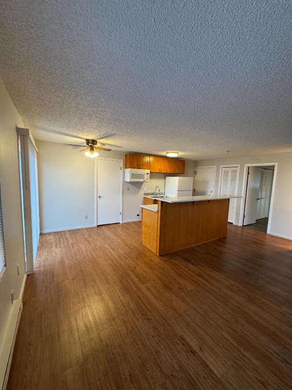 Photo - 308 Summit Ave N