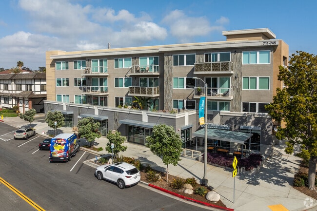 Grand Madison - Grand Madison Apartments