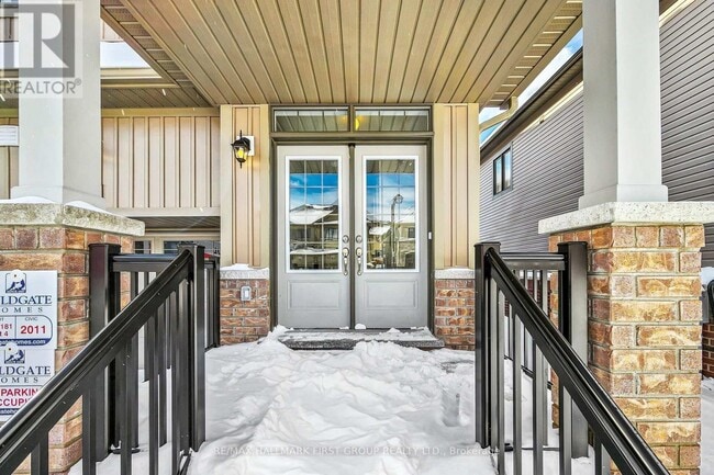 Photo - 2011 Horace Duncan Cres