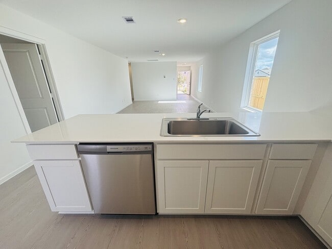 Photo - 16711 Old Wagon Wy