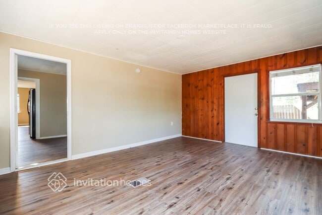 Photo - 5213 45th Ave N