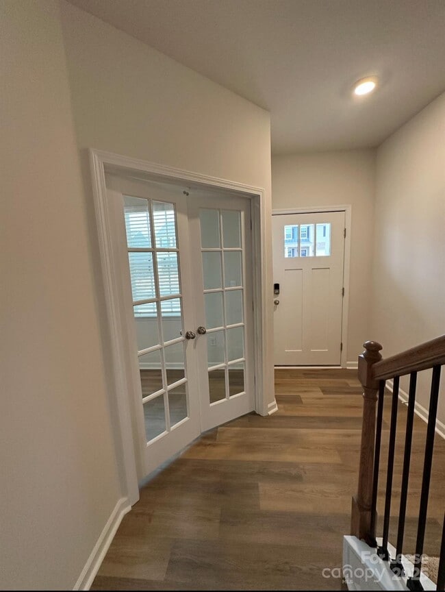 Photo - 118 Way Cross Ln