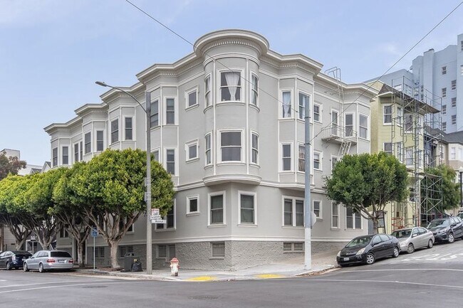 Photo - 3400 Sacramento St Unidad 01