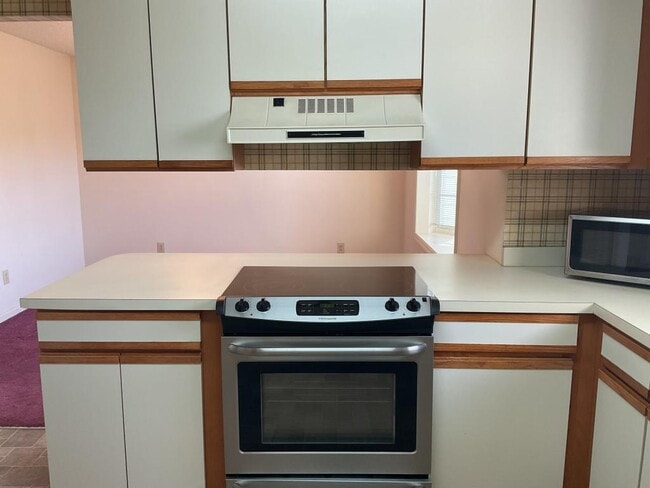 Photo - 604 Gleneagles Dr