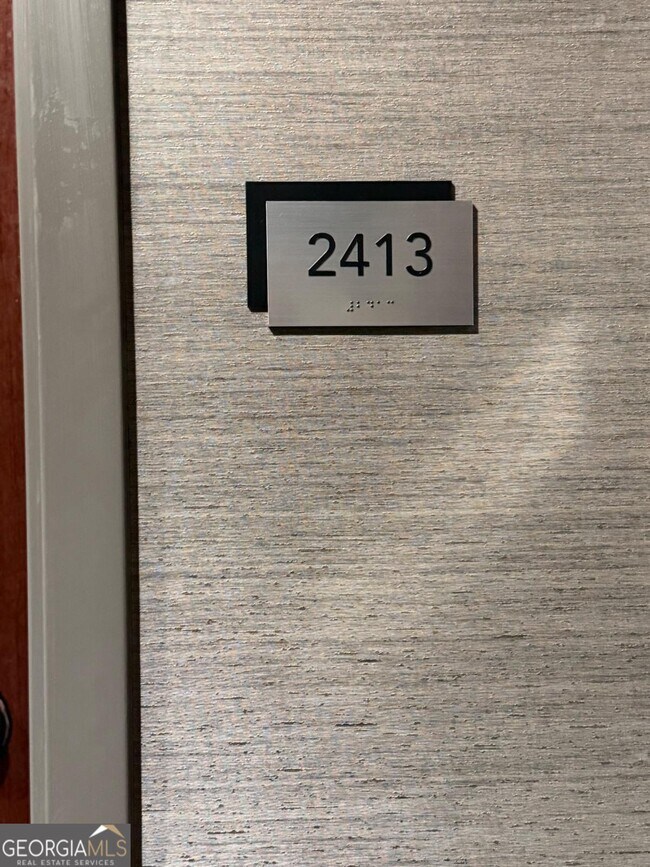 Photo - 400 W Peachtree St NW Unit 2413