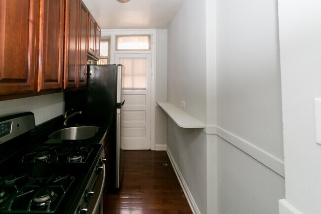 Photo - 547 W Surf St Unit N3