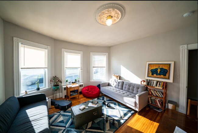 Photo - UPDATED MISSION HILL 4 BED/2 BATH WITH EASY TRAIN ACCESS