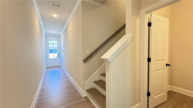 Photo - 709 Stickley Oak Way