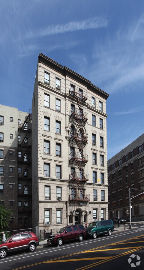 795 St Nicholas Ave - 795 St Nicholas Ave