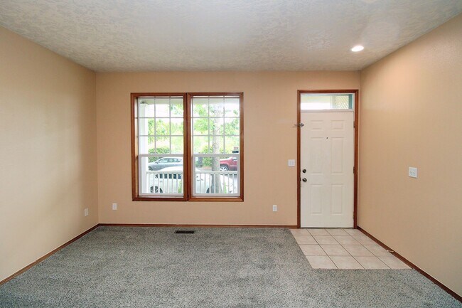Photo - 22032 NE Chinook Way Unit B