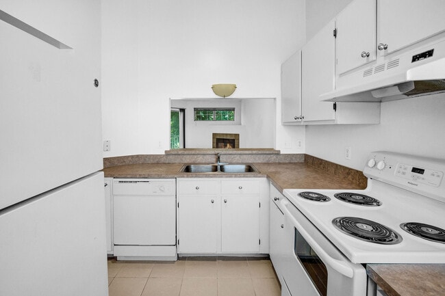 Whispering Lakes Apartments