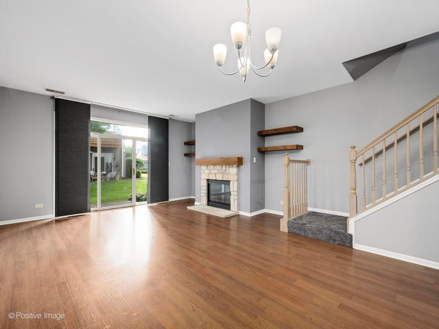 Photo - 835 Genesee Dr