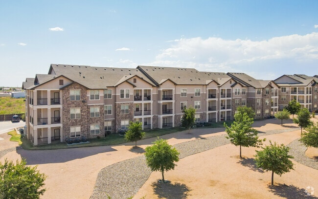 Building Photo - Tradewinds Apartments