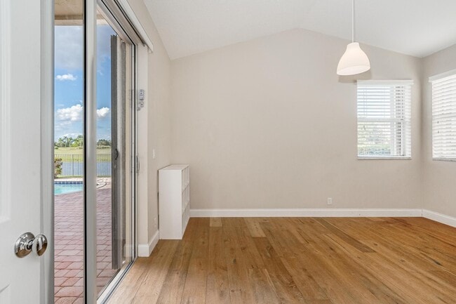 Photo - 2670 Palmer Pl