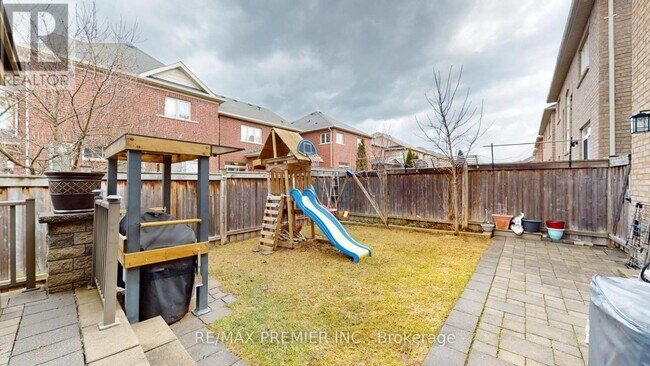 Photo - 48 Heron Hollow Ave