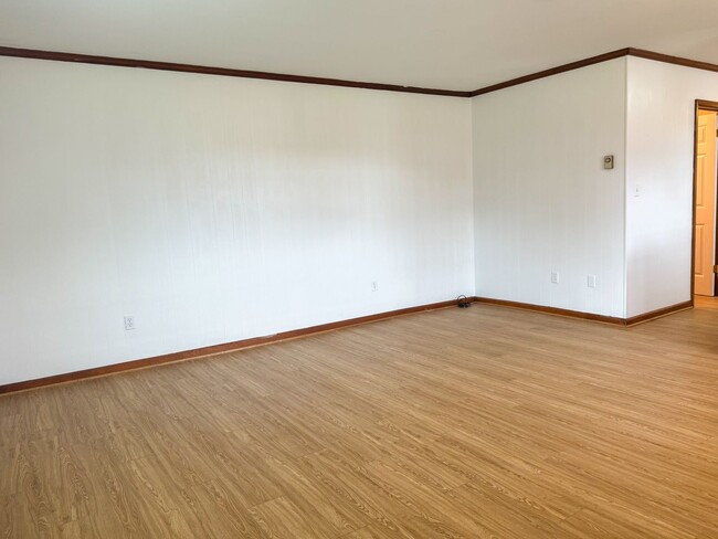 Photo - 101 Lyons Ave