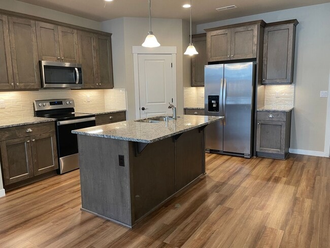 GORGEOUS 3 BED/2 BATH OPEN CONCEPT HOME IN... - GORGEOUS 3 BED/2 BATH OPEN CONCEPT HOME IN...