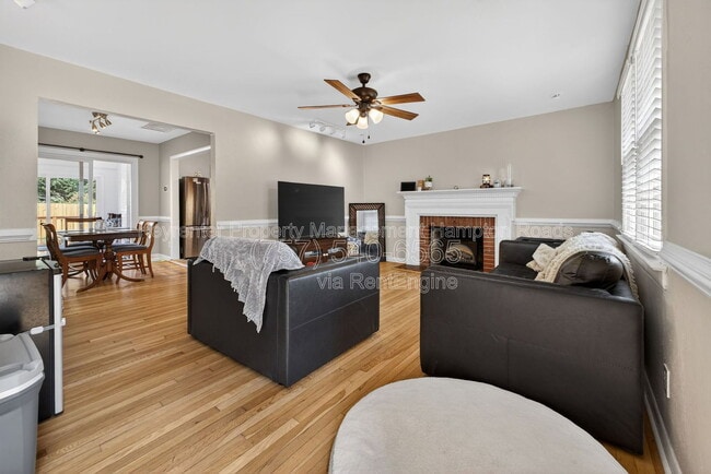 Photo - 1620 Melrose Pkwy