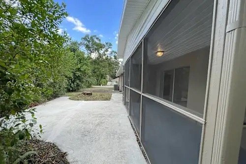 Photo - 625 Holland Ave