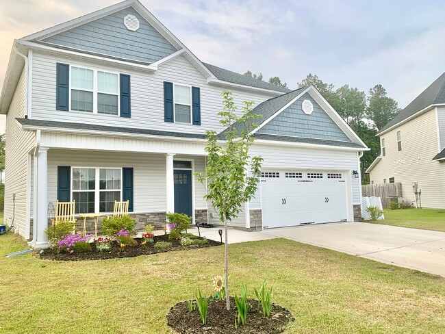 Building Photo - 4 Bedroom Sneads Ferry Home for Rent