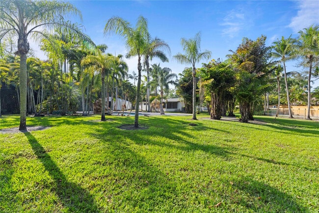 Photo - 16900 SW 62nd St