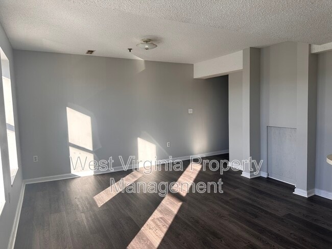 Photo - 104 N 8th St Unit 303