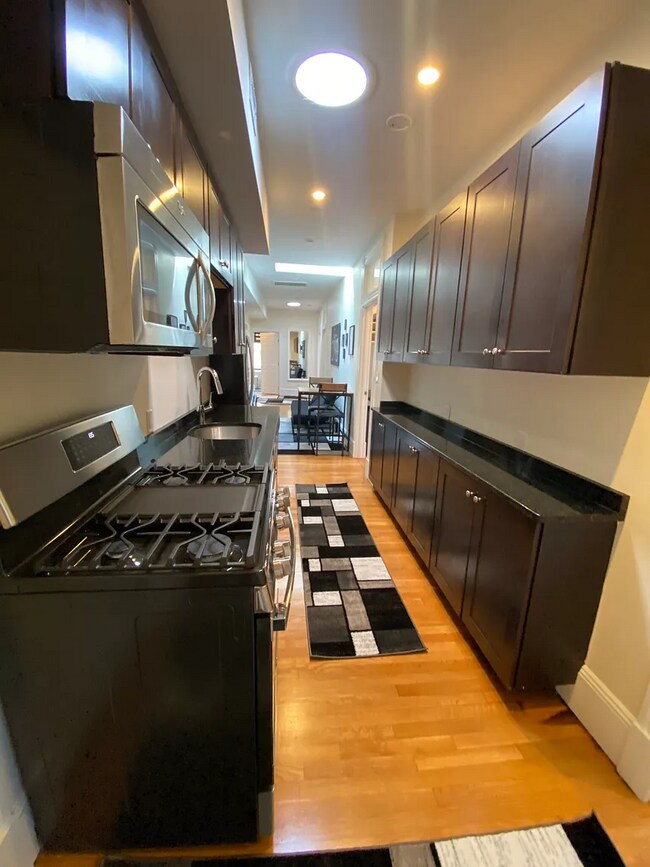106 Hyde Park Ave Unit 3