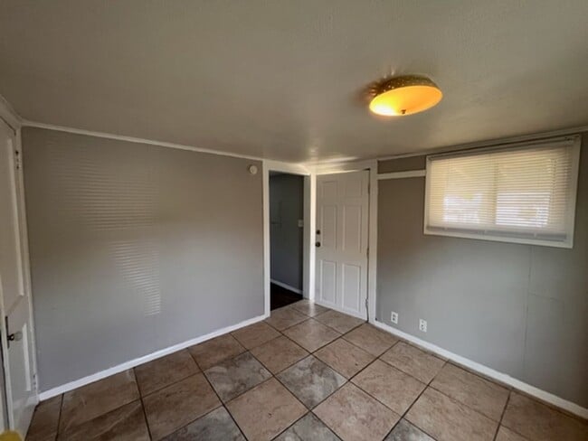 Photo - 1 Bedroom Home in Davenport, IA